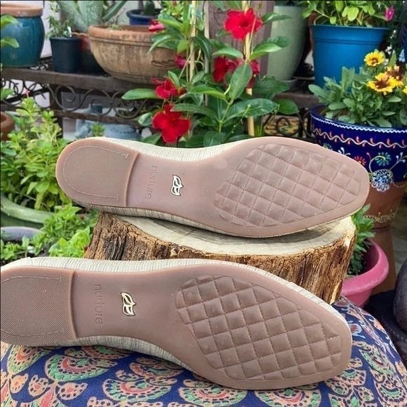 New! Nurture Leather Ballerina Slip-on Flats - Picture 16 of 17